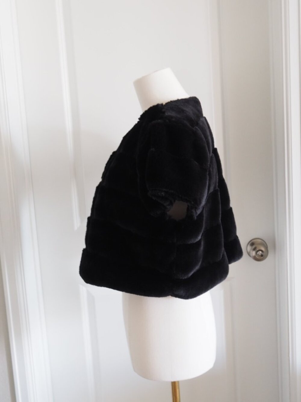 JW Jason Wu Kohl's Black Faux Fur Cropped Bolero Jacket L Quiet Luxury Old Money - Picture 8 of 15